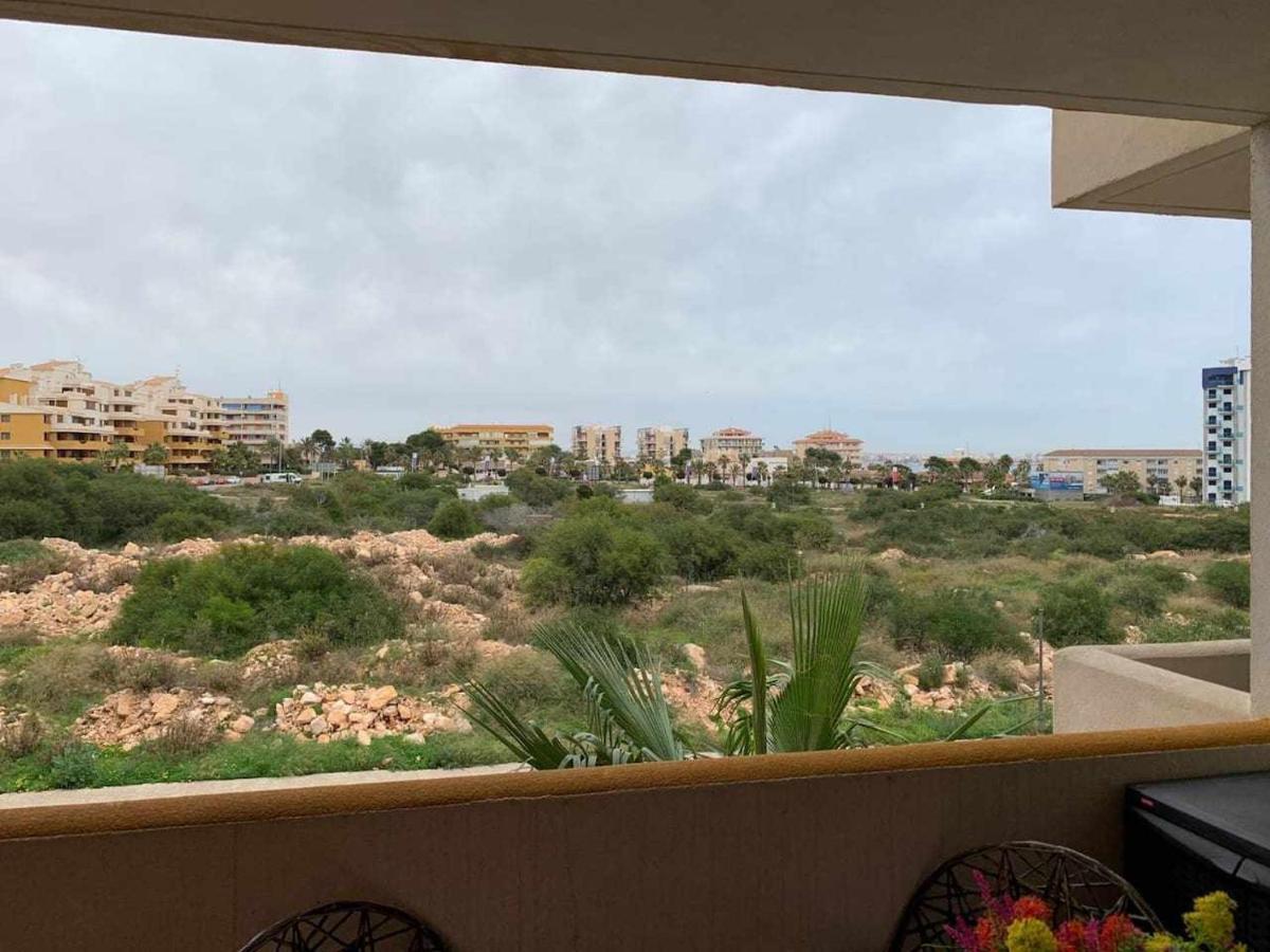 Acogedor Apartamento Al Lado De La Playa Аликанте Екстериор снимка